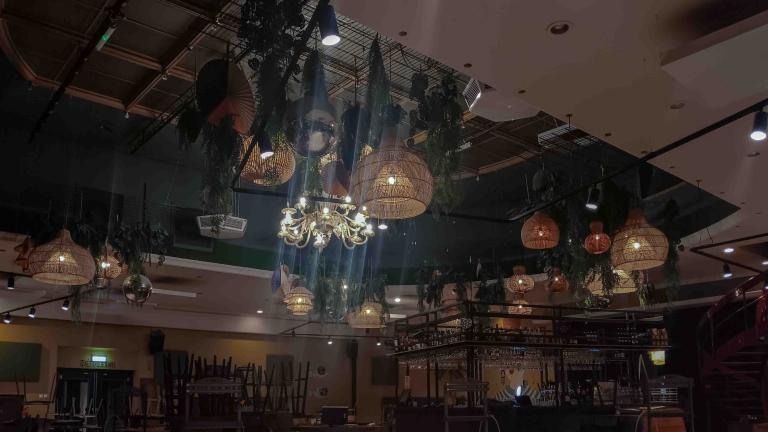 Lighting in a restaurant